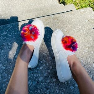 Betsey Johnson Pom Pom Slip Ons 🎀